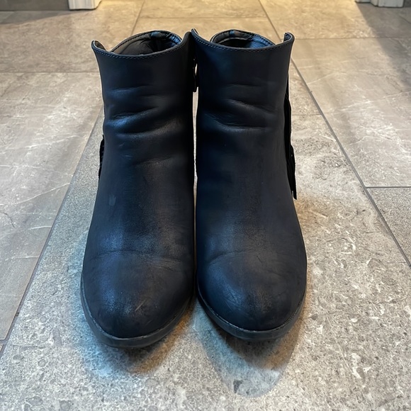 Bucco Fringe Heeled Booties - Picture 4 of 12